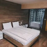 Leshtenski Rai Leshten