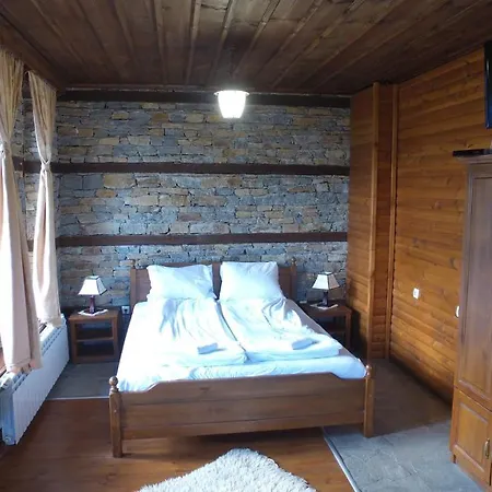 Leshtenski Rai Maison d'hôtes 3*