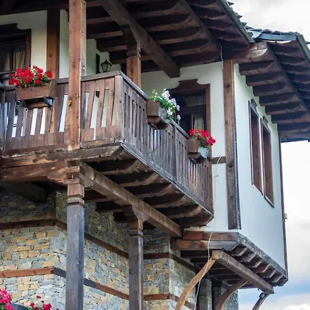 лещенски рай Къща за гости 4*