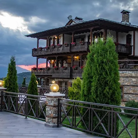 Konukevi Leshtenski Rai Leshten