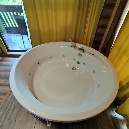 赖斯登斯基莱酒店