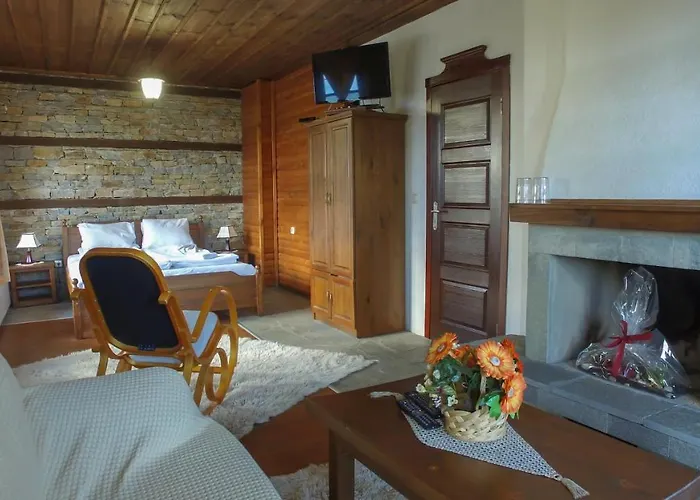 Konukevi Leshtenski Rai Leshten