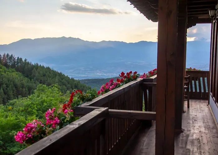 Leshtenski Rai ゲストハウス 3*