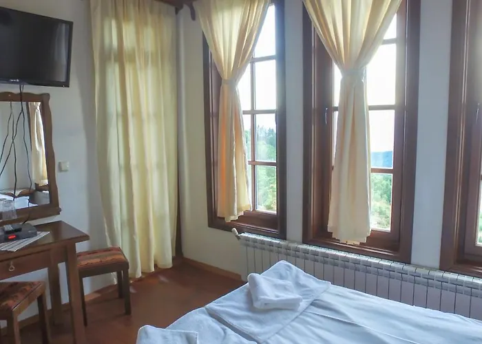 Konukevi Leshtenski Rai